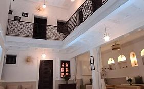 Riad Alize